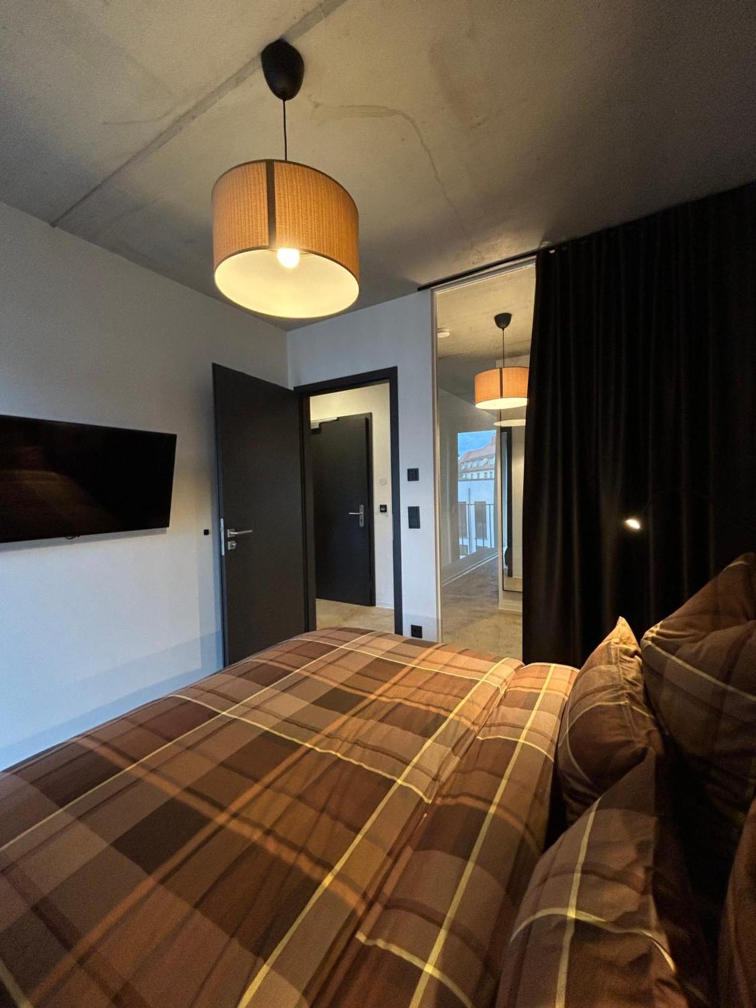 Eiwelhome - Stilvoll, Urban-Ruhig Schlafen, Bahnhofsnah, Balkon Erfurt Bagian luar foto